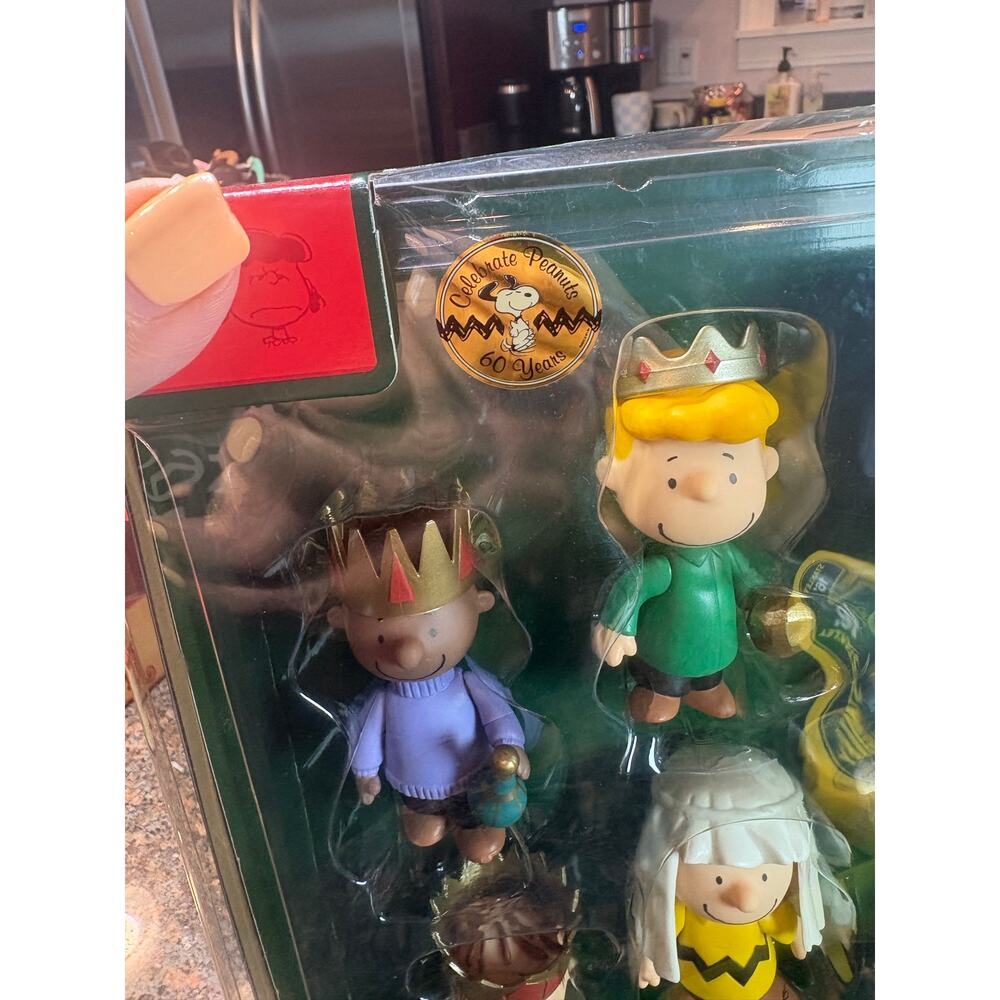 Peanuts Christmas Mini Nativity Pageant Set of 9 NIB - Picture 15 of 16